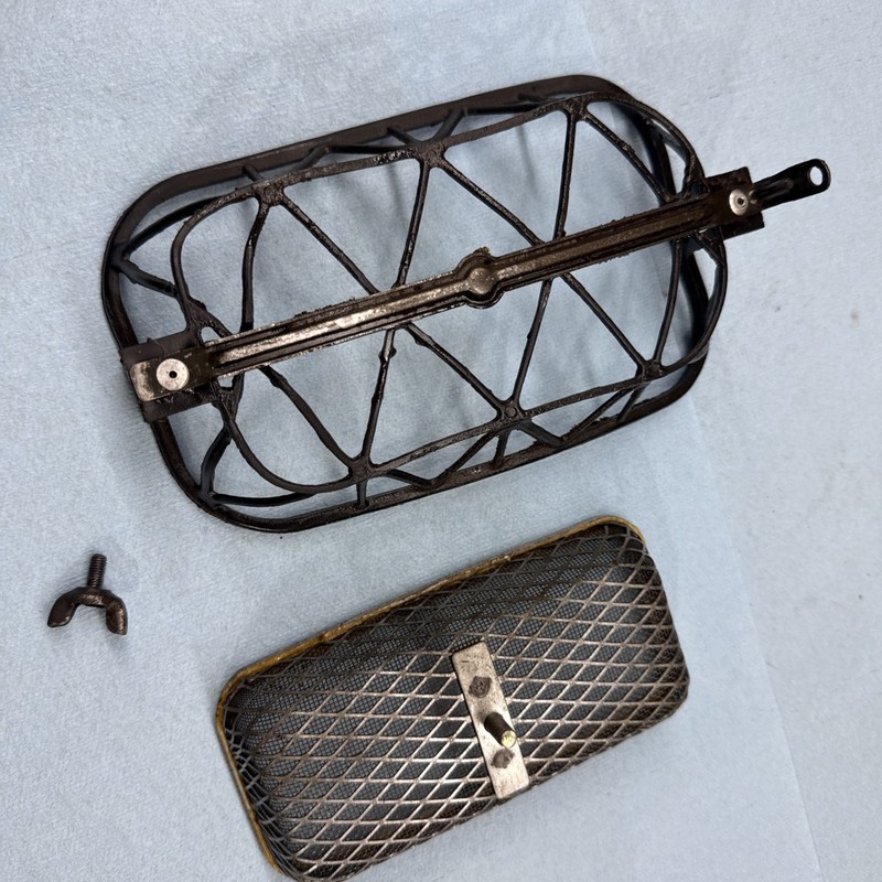 1984 - 1986 Yamaha TT600TT 600 air filter, cage And Screen