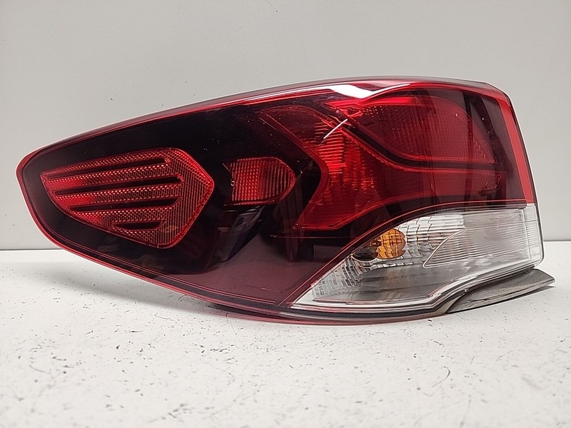 92401-C2 | 2018 2019 Hyundai Sonata Left Tail Light Taillight Driver's OE Halo