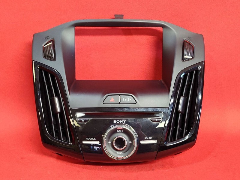 2012-2014 Ford Focus Radio Control Air Vent Dash Trim Bezel w/ Navigation - 51k