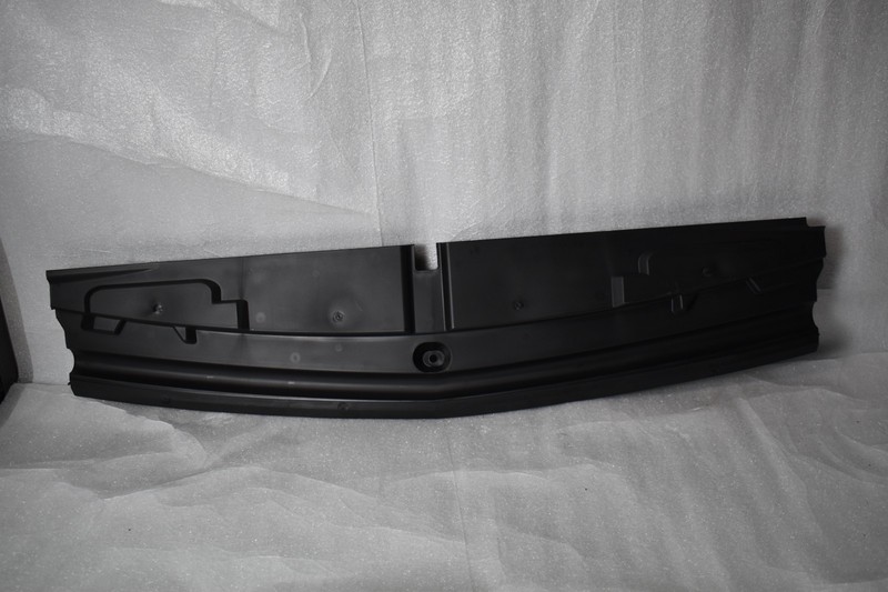 2021-2022 23 Chevrolet Tahoe Suburban Front Bumper Air Shutter W/O Actuator