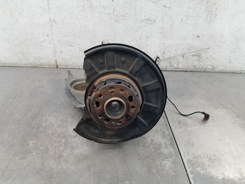 2012 Mercedes Benz AMG E 63 Wagon Right Rear Hub Knuckle Control Arms #83055 P11