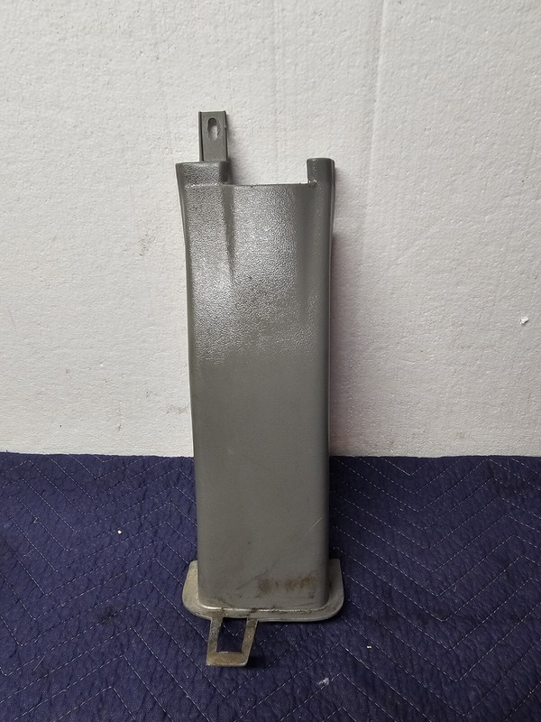 2005FORD E350Right Lower Pillar