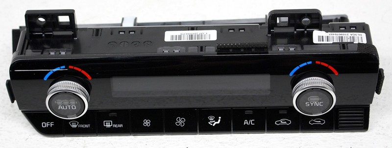 New Old Stock OEM for KIA K5 97250-L3200FHV Temperature Control