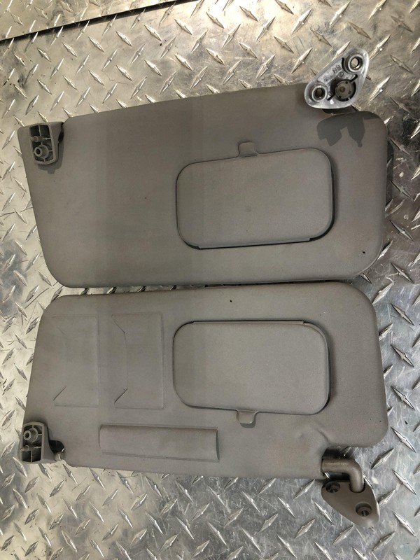 01-02 Subaru Forester Front Passenger And Driver Left Sun Visor Oem Tested