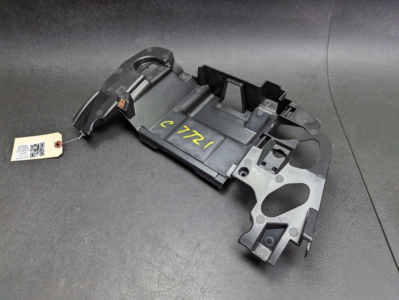 Dashboard Left Lower Insulator 2022 Cadillac CT4 84612381 2020 2021