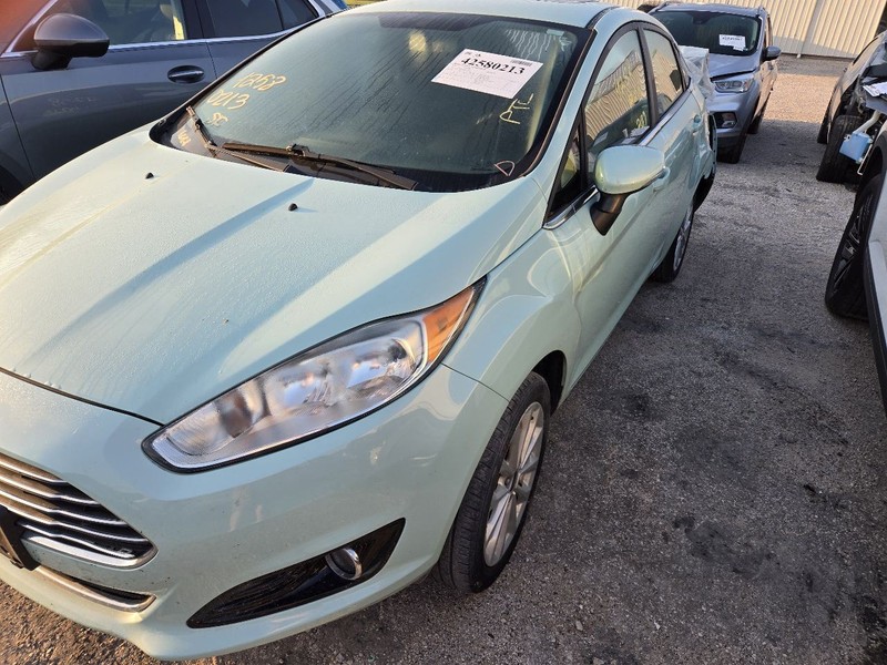 Driver Left Fender Without Rocker Moulding Fits 11-19 FIESTA 3539935