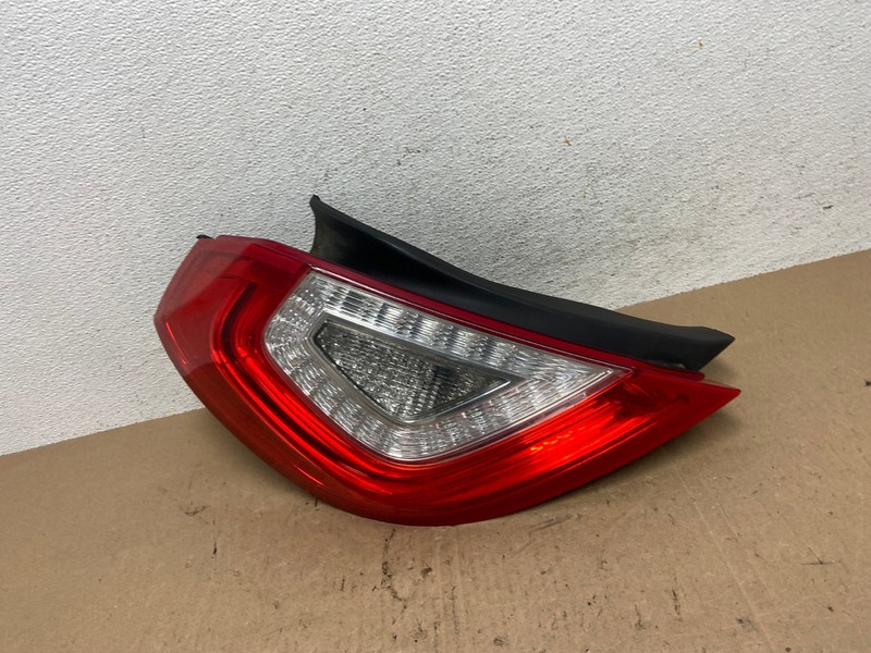2013 2014 2015 2016 Lincoln Mks Left Driver LH Side Tail Light Oem AE6096 LK