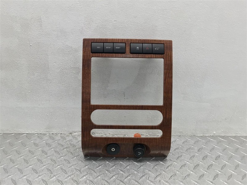 2007 FORD EXPEDITION RADIO BEZEL WOODGRAIN OEM 7L1Z-7804302-AA