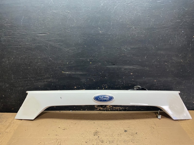 2017 2018 2019 Ford Escape Rear Trunk Molding with Camera Oem u8156 DG