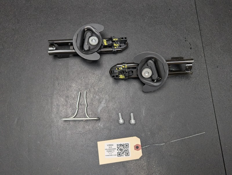 2PC Front Right & Left Seat Belt Adjuster Set 2015 Volkswagen Passat 2012 - 2020