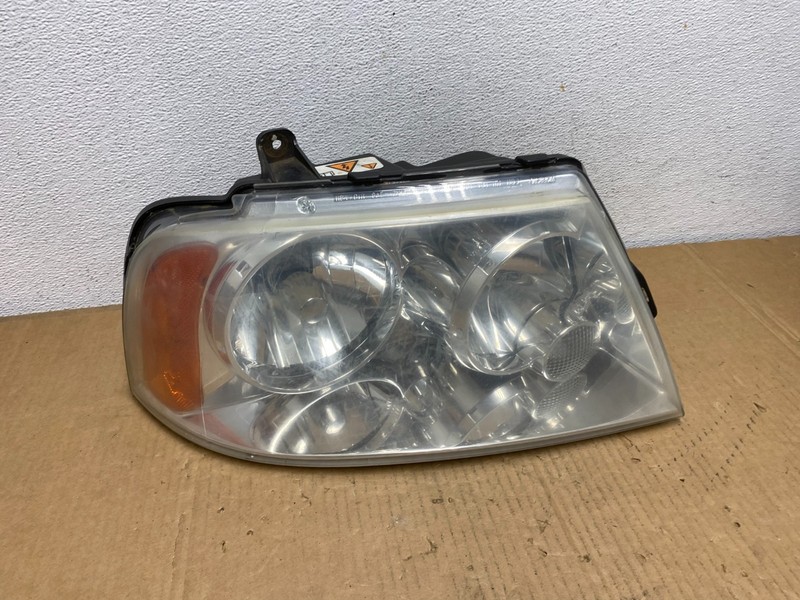 Xenon 2003-2006 Lincoln Navigator Right Passenger Side Headlight OEM AD0950 DW