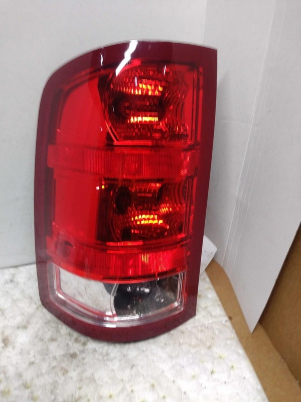 2009 GMC Sierra 1500 Pickup Left Tail Light Assembly Silver 268254 Used