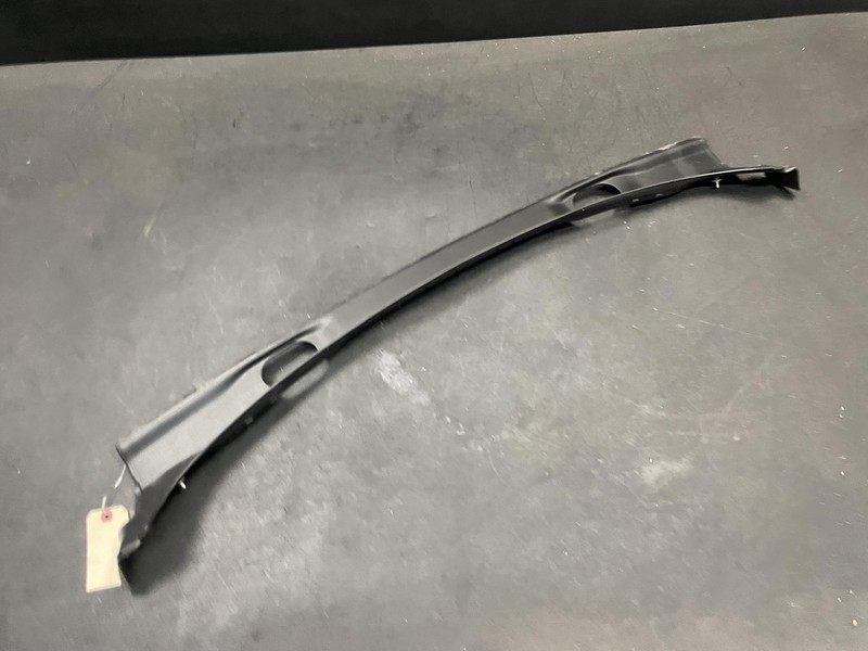 Trunk Liftgate Upper Gutter Cover 2018 Acura MDX 74360-TZ5-A01 2014 - 2019 2020