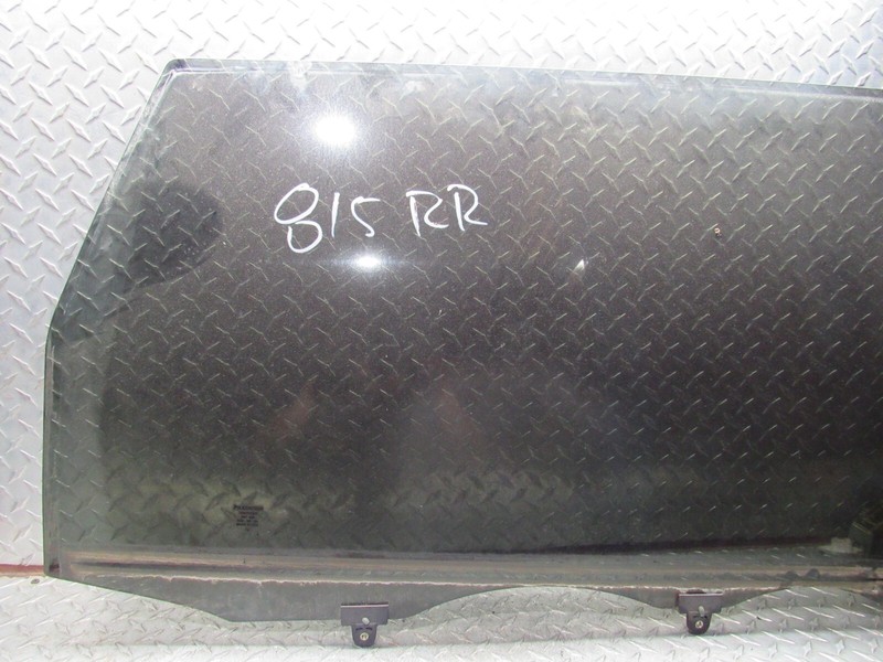 04-10 TOYOTA SIENNA RIGHT REAR PASSENGER DOOR GLASS W/PRIVACY TINT