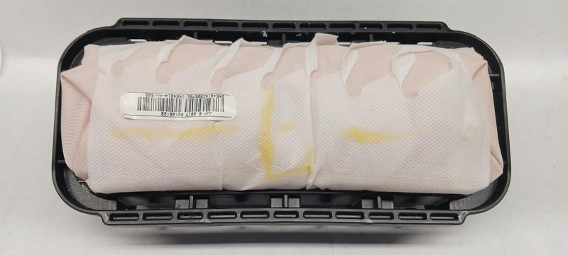 14-'19 CHEVROLET SILVERADO 1500 Right passenger dash Air Bag OEM