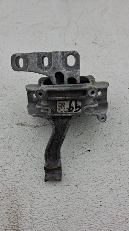 19-23 VOLKSWAGEN JETTA 1.4L ENGINE MOTOR RIGHT SIDE MOUNT BRACKET SUPPORT OEM