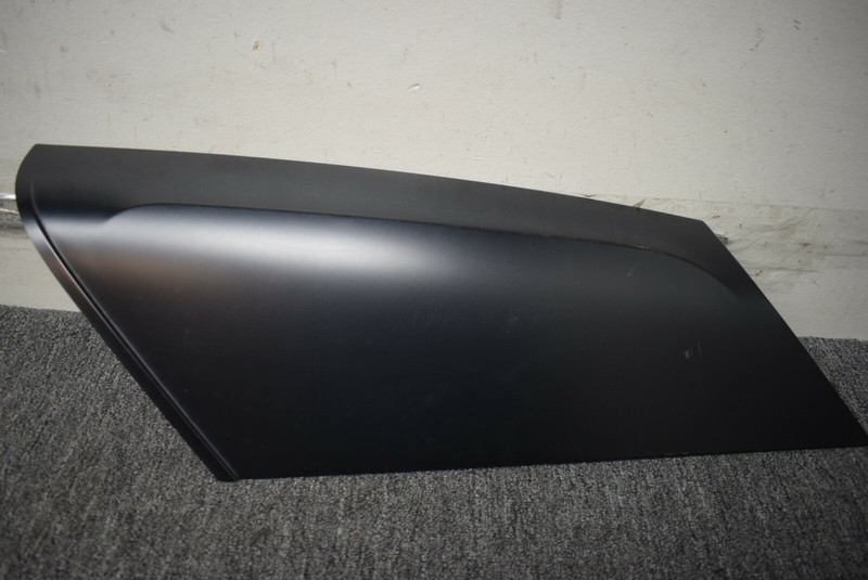 LAND ROVER RIGHT SIDE BODY MOLDING FACTORY OEM