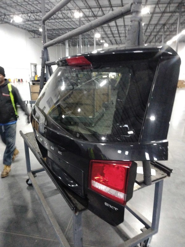 Used Deck Lid fits: 2013 Dodge Journey w/LED lamps keyless entry w/o camera priv