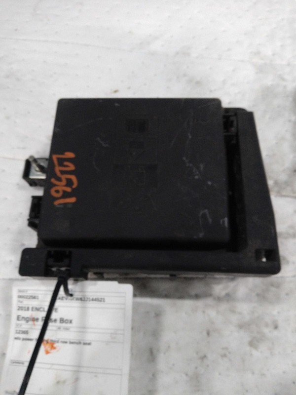 2018 Buick Enclave OEM Fuse Box Black 3.6L 132K Miles Warranty NJ25-22561-564977