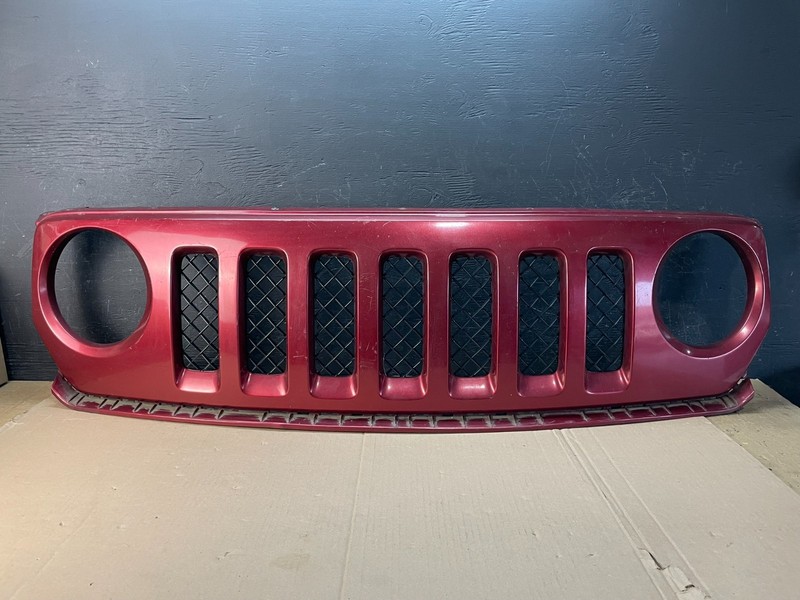 2011 to 2017 Jeep Patriot Front Bumper Upper Grille Grill AD8356 DG
