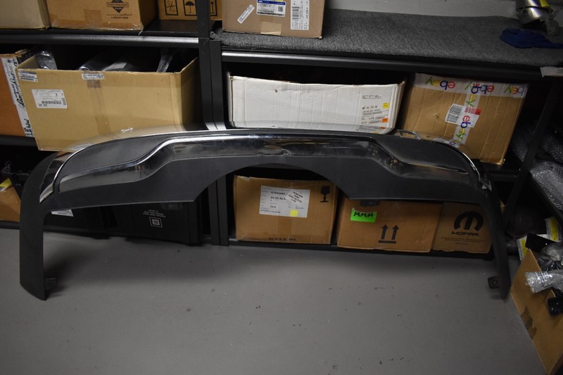 2012-2014 MERCEDES BENZ ML550 REAR LOWER COVER FACTORY OEM