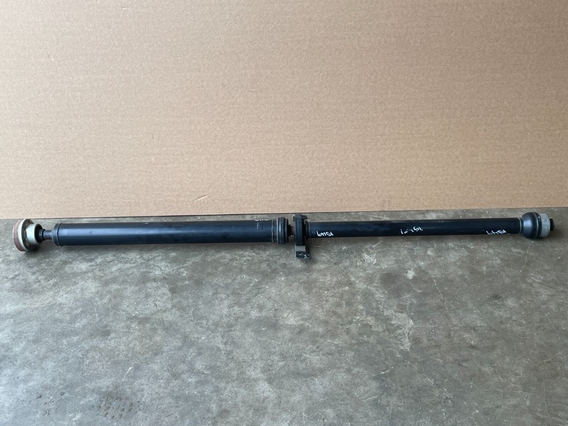 2018 2019 2020 Audi Q5 Rear Driveshaft Drive Shaft Propeller 2.0L AWD 1549 OEM