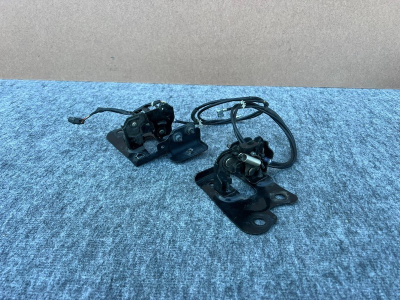 INFINITI Q50 Q60 2014-2024 OEM FRONT LH & RH RADIATOR SUPPORT HOOD LATCH W/CABLE