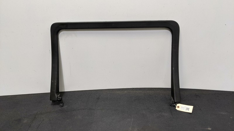 Rear Left Door Window Frame Molding 2016 Chevrolet Suburban 22772902 2015-2020