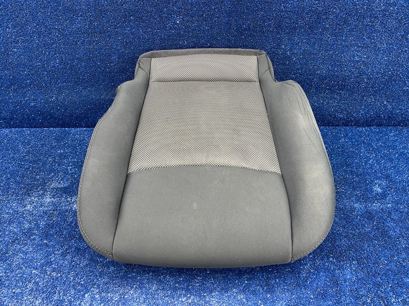 2017-2020 Nissan Pathfinder Lower part of the front left seat cushion OEM