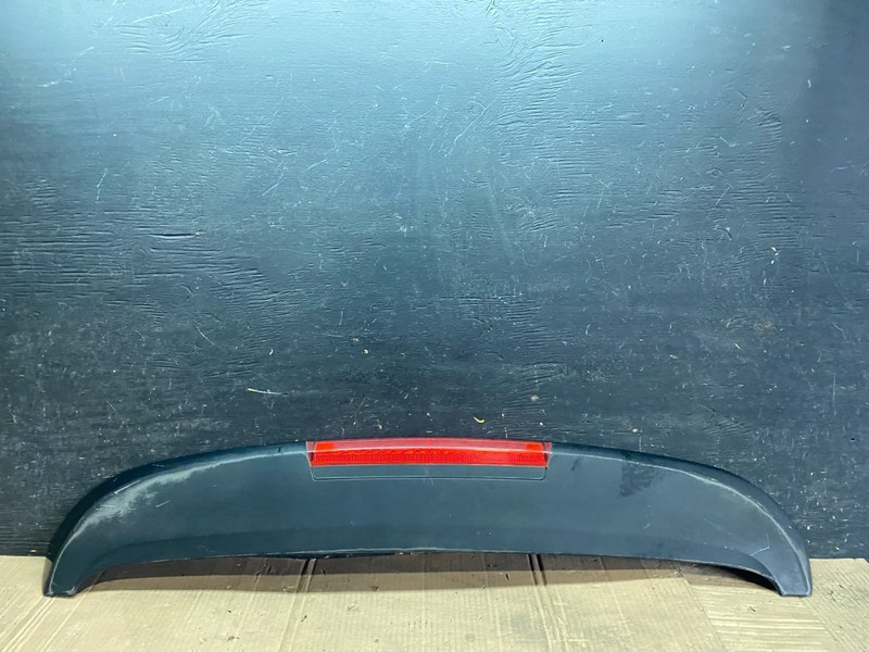 2013 to 2018 Hyundai Santa Fe Rear Spoiler W/3rd Brake Light Oem W2177 DG