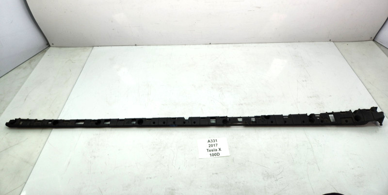 ✅ 16-23 OEM Tesla Model X Left Driver Side Rocker Carrier Panel Trim Bracket