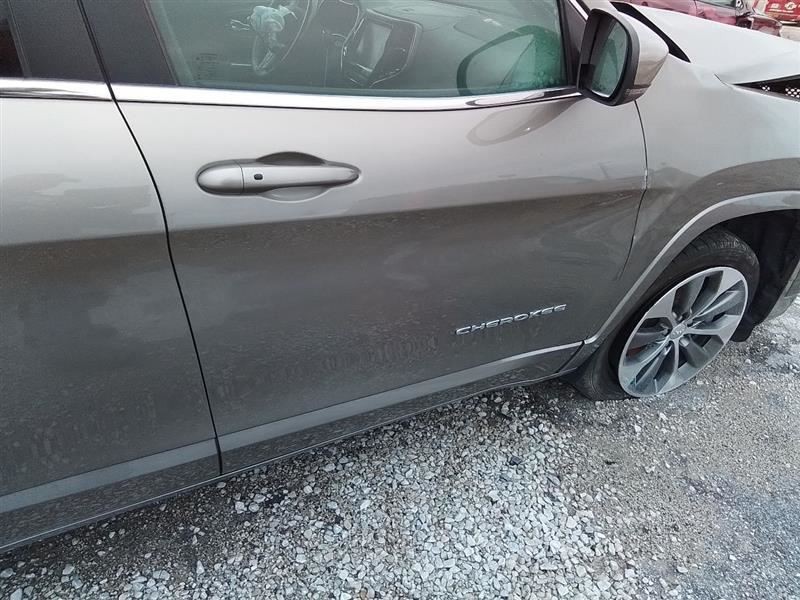 Passenger Front Door Electric Laminated Glass Fits 19-21 CHEROKEE 3360511