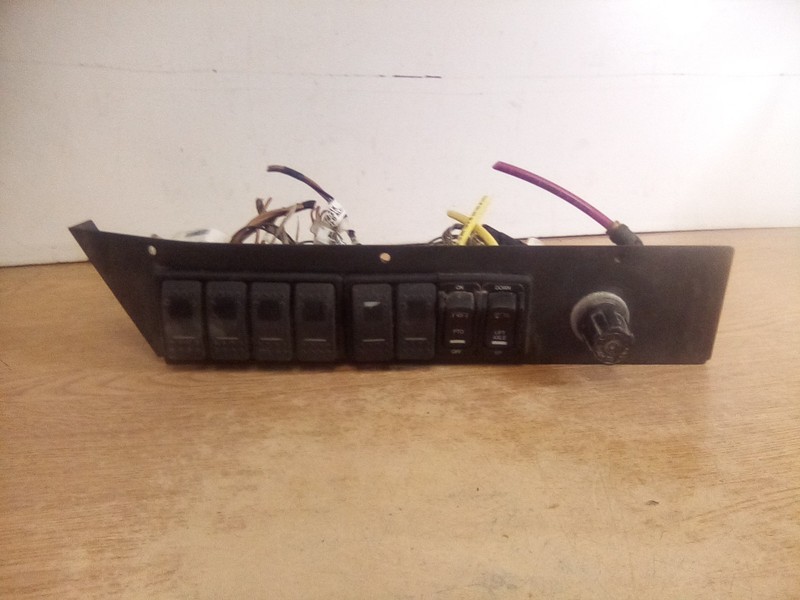 2022 Western Star Dash Switch Panel R342-00004