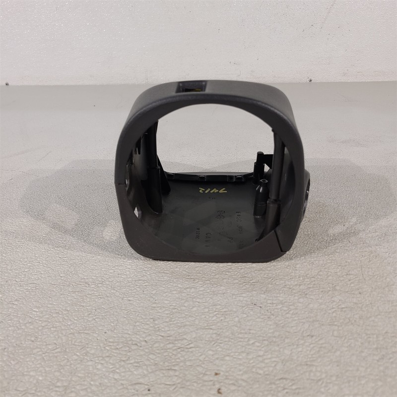 99-04 Ford Mustang Steering Column Trim Cover Bezel Aa7412