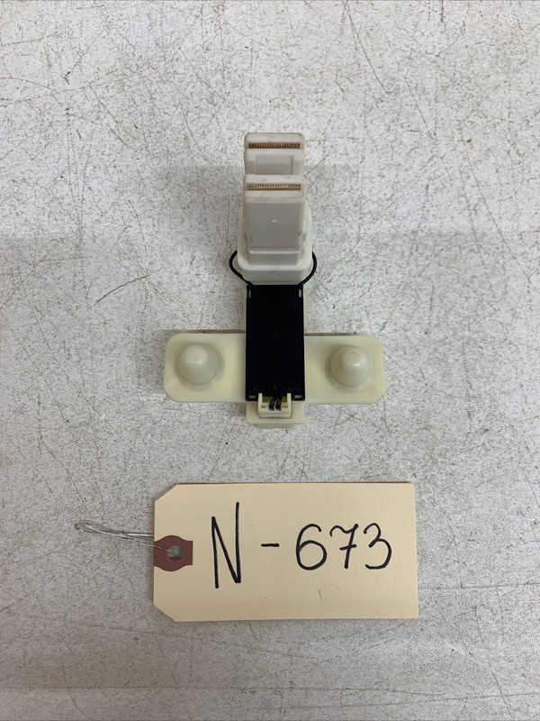 ⚡️17-22 Tesla 3 Battery End Link Terminal Fuse Relay Module 3-2840625-1 673 B145