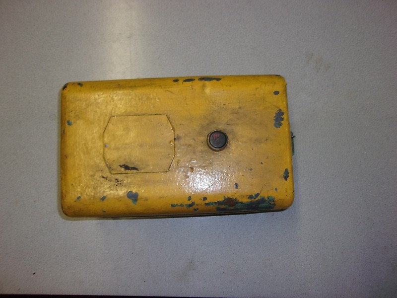 Square D 2673-5130 Yellow Electrical Box *FREE SHIPPING*