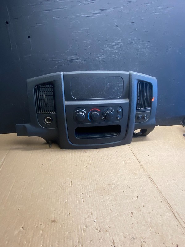 2002 to 2005 Dodge Ram Radio Climate Control Dash Air Vent Bezel Trim AE4449 DG