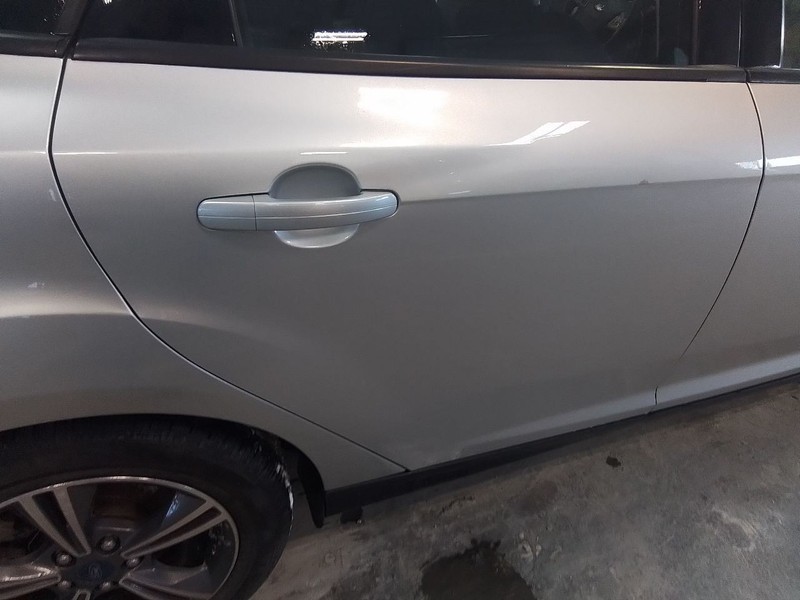 Passenger Right Rear Side Door Power Window Fits 12-18 FOCUS 3420379