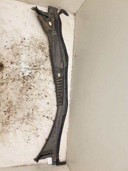 02 03 04 05 06 07 08 09 10 Lexus SC430 Cowl Vent Panel