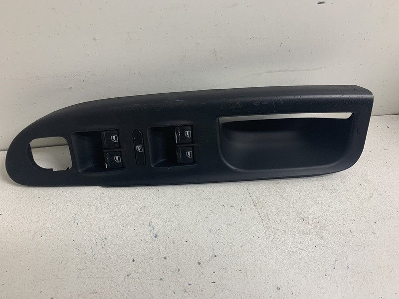 2006-2010 Volkswagen VW Passat Left Driver Master Power Window Switch Control