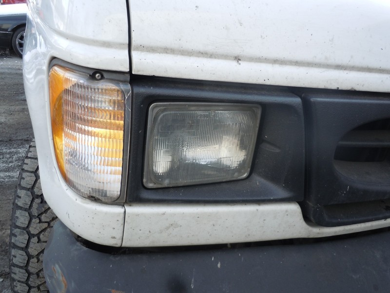 1997-2014 Ford E-250 Halogen Headlight Passenger Right RH Sealed Beam