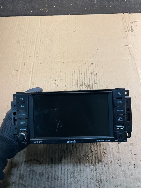 2011 2018 Jeep Dodge Chrysler Screen Display CD Player Satellite Radio V2049 DG