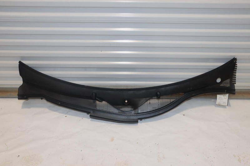 2004-2008 CHRYSLER CROSSFIRE FRONT WINDSHIELD COWL VENT GRILL PANEL COVER OEM