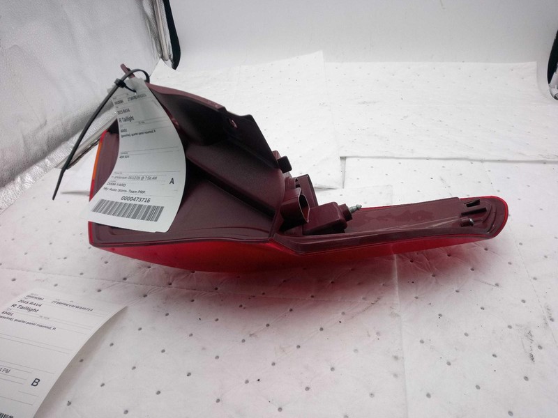 2015 Toyota RAV4 Right Tail Light Assembly Black OEM 274523 Used 137K Miles