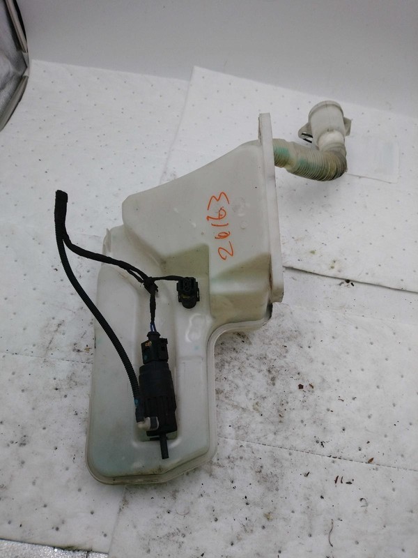 2015-2016 AUDI A3 Washer Fluid Reservoir OEM 5Q0955453R White 2.0L 195K MILES