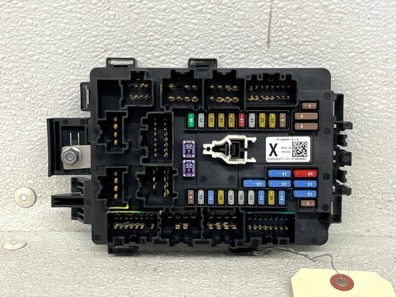 ⭐2016-2020 TESLA MODEL X FRONT RELAY CABIN JUNCTION BOX CONTROL OEM LOT2632