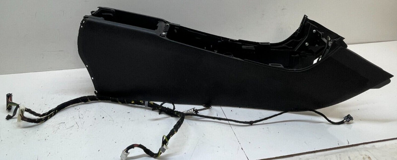 2017-2018 INFINITI QX30 CENTER CONSOLE BASE FARME BODY BRACKET SUPPORT # 79457
