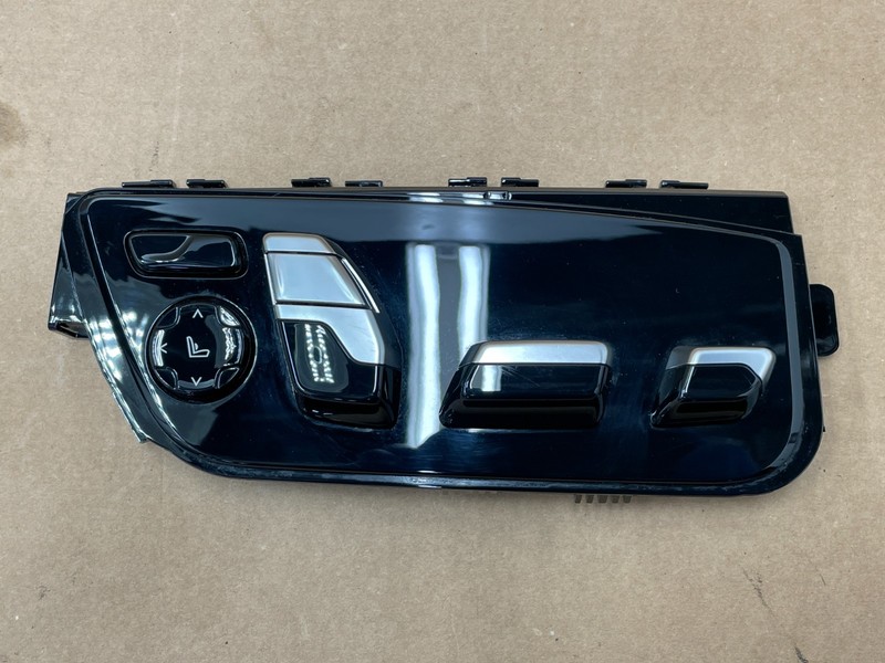 17 18 19 BMW G30 540i 530i Front Right Passenger Seat Adjustment Switch 1649 OEM