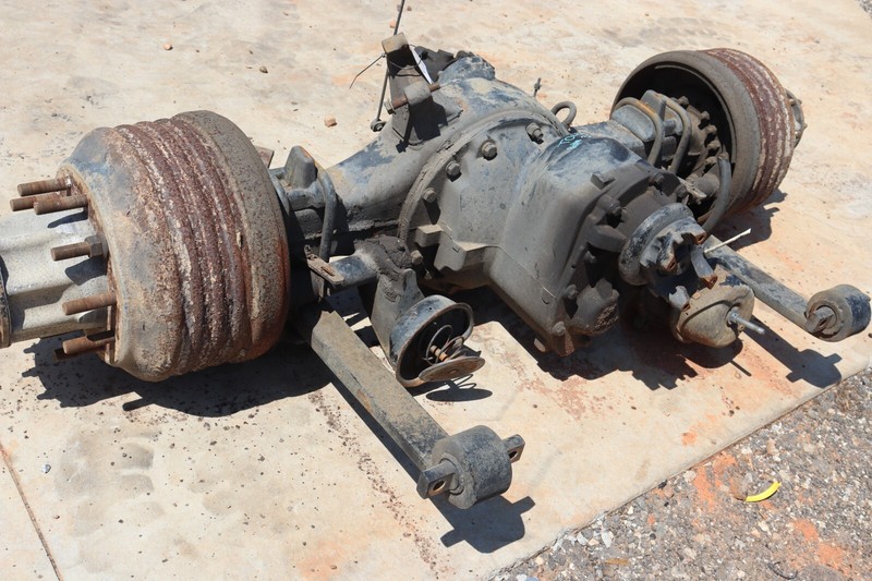 2013-2017 FREIGHTLINER CASCADIA 125 REAR FIRST AXLE CARRIER RATIO 3.36 OEM