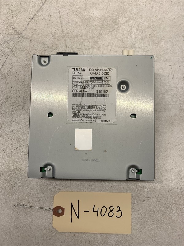 12-16 TESLA MODEL S 85 PANASONIC SATELLITE RADIO TUNER 1004787-01-C 4083 B114